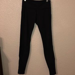 Black Lululemon leggings